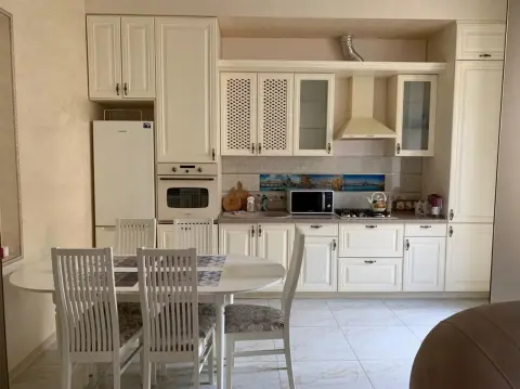 rent apartment Kyiv Podilskyi Podil Vozdvyzhenska Street