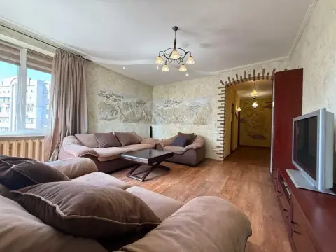 sale apartment Kyiv Darnytskyi Poznyaky Urlivska Street 4а