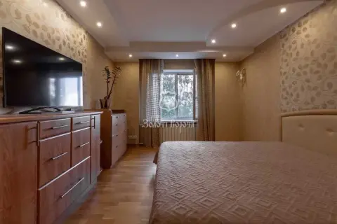 продаж квартири Київ Деснянський р-н Троєщина Милославська вул. 47а