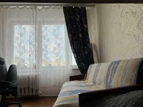 продаж квартири Київ Святошинський р-н Новобіличі Академіка Булаховського вул. 34а