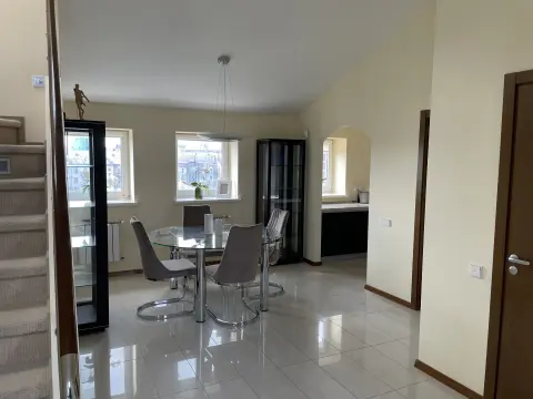rent apartment Kyiv Holosiivskyi Nova-Zabudova Antonovycha Street 4/6