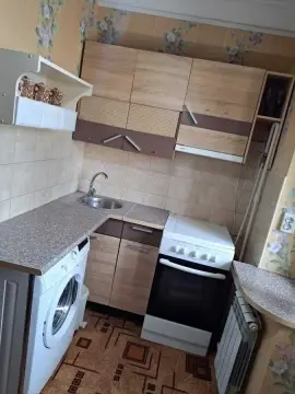 продаж квартири Київ Дніпровський р-н  Андрія Малишка вул. 17