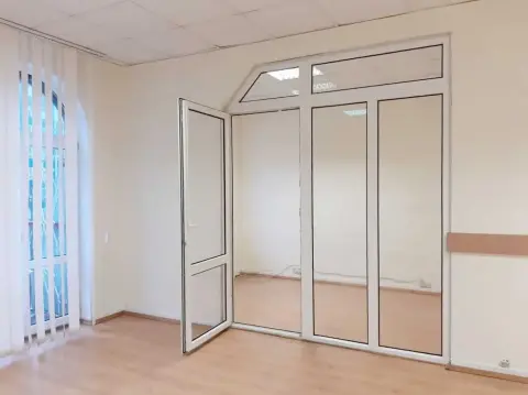 оренда офісу Київ Печерський р-н Нижній Печерськ Іоана Павла II вул.