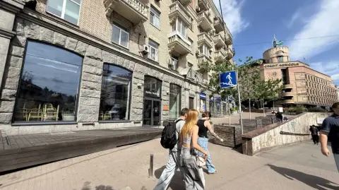rent retail Kyiv Holosiivskyi Nova-Zabudova Velyka Vasylkivska Street 24