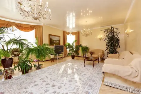 sale apartment Kyiv Pecherskyi Pechersk Staronavodnytska Street 13