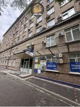 rent office Kyiv Pecherskyi Pechersk Yevhena Konovaltsia Street 31