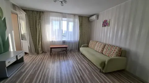 продаж квартири Харків Салтівський р-н Салтiвка Владислава Зубенка вул. 21