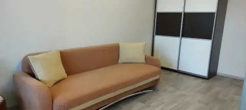 rent apartment Kyiv Desnianskyi Troyeschina Myloslavska Street 3