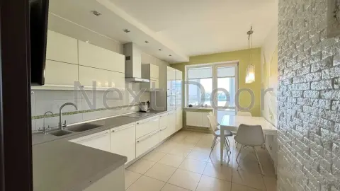 продаж квартири Київ Оболонський р-н Оболонь Йорданська вул. 1