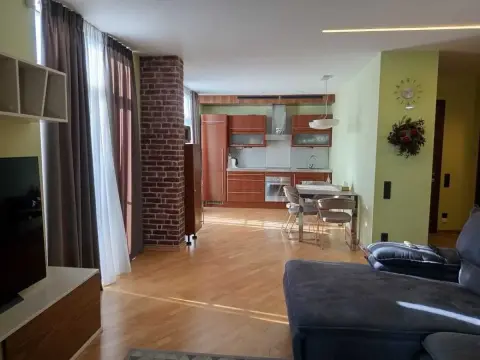 sale apartment Kyiv Dniprovskyi Sotsmisto Reheneratorna Street
