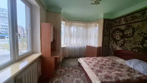 продаж квартири Харків Салтівський р-н Салтiвка Салтівське шосе 12