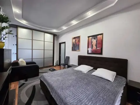 sale apartment Kyiv Holosiivskyi Nova-Zabudova Kazymyra Malevycha Street 47/49