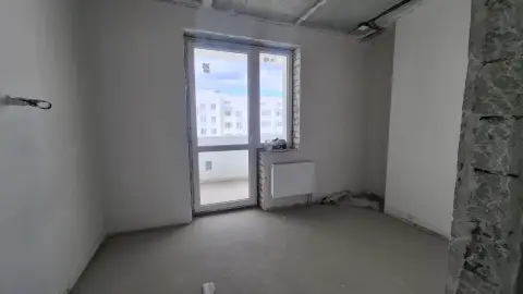 sale apartment Kharkiv Industrialnyi  Myru Street