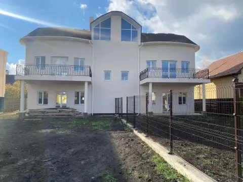 продаж будинку Козин   Козацька вул. 44