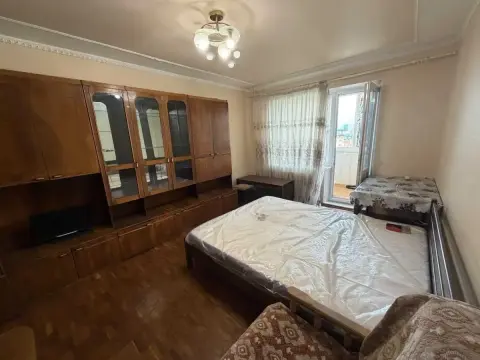 аренда квартиры Киев Днепровский р-н  Радужная ул. 33