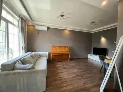 sale apartment Kyiv Holosiivskyi Holosiiv Mykhaila Maksymovycha Street 28