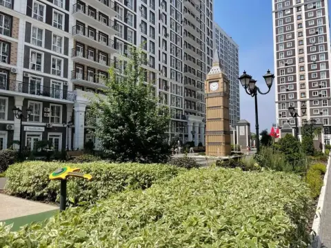продаж квартири Київ Голосіївський р-н Голосіїв Михайла Максимовича вул.