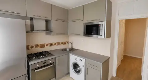 sale apartment Kyiv Shevchenkivskyi Syrets Bakynska Street 37