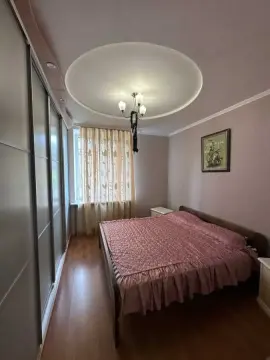 продаж квартири Дніпро Соборний р-н  Дмитра Яворницького просп. 33