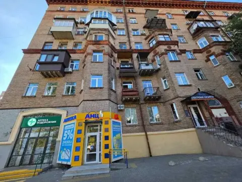 продажа квартиры Киев Шевченковский р-н Лукьяновка Деревлянская ул. 12/42
