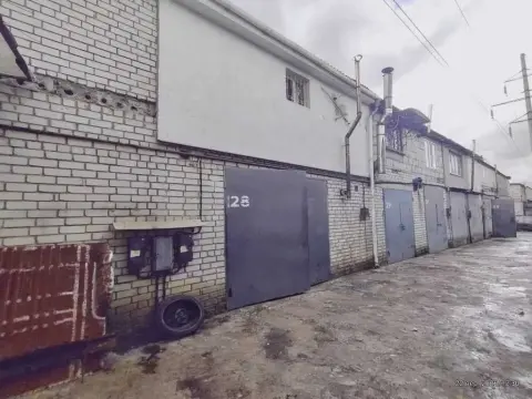 продажа паркинга Киев Деснянский р-н  Пуховская ул.