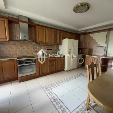 продаж квартири Київ Дніпровський р-н  Братиславська вул. 7