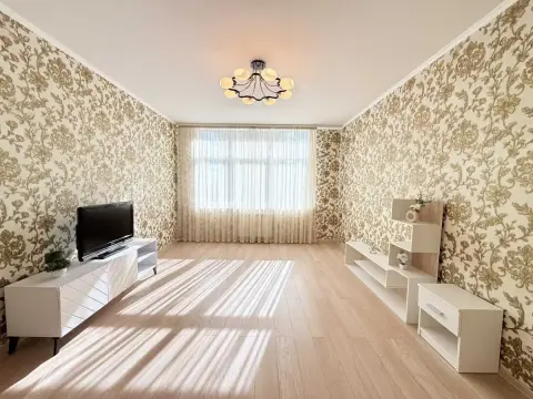 продаж квартири Київ Шевченківський р-н Сирець Авіаконструктора Ігоря Сікорського вул. 4г