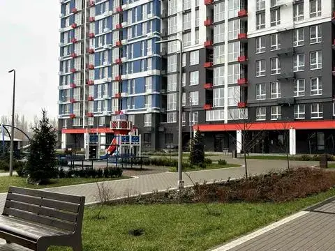продаж квартири Київ Дарницький р-н Позняки Канальна вул. 8