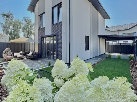 продаж будинку Ірпінь   Миколи Вінграновського вул.