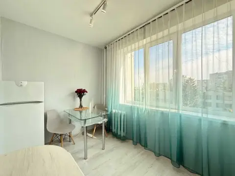 sale apartment Kyiv Obolonskyi Obolon Pivnichna Street 12