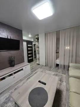 sale apartment Kharkiv Industrialnyi  Bryhadnyi Entrance