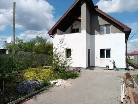 продаж будинку Підгородне   Пісенна вул.