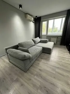 sale apartment Kyiv Darnytskyi Kharkivskyi-masyv Dekabrystiv Street 5