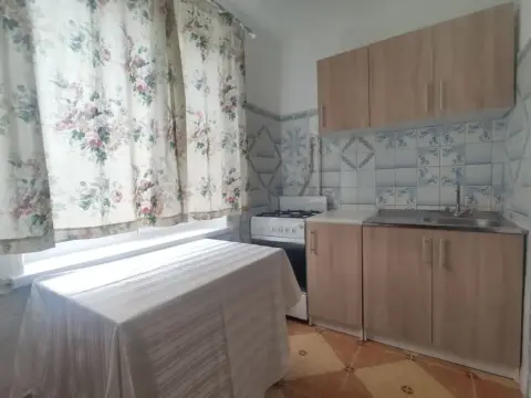 rent apartment Kyiv Darnytskyi Kharkivskyi-masyv Mykoly Bazhana Avenue 9