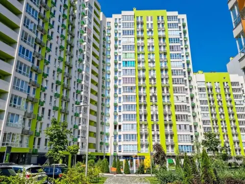 продаж квартири Київ Святошинський р-н  Олеся Бабія вул.