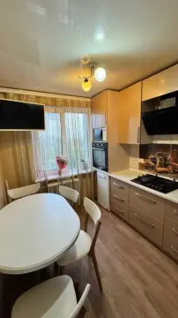 Продажа 3-комнатной квартиры 66.4 кв. м, Максима Железняка ул. (Невского)  Черкассы — фото 2