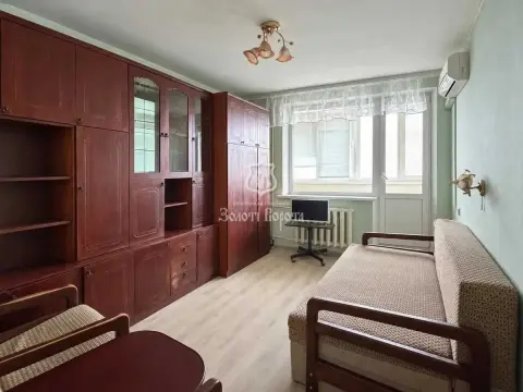 продаж квартири Київ Святошинський р-н Борщагівка Зодчих вул. 74