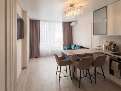sale apartment Kyiv Darnytskyi Poznyaky Prychalna Street