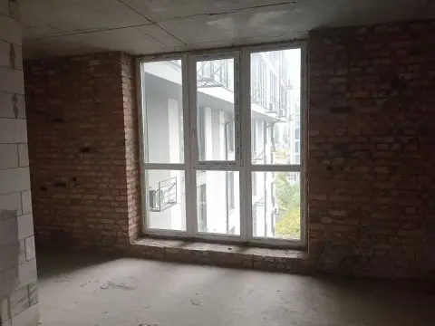 sale apartment Kyiv Darnytskyi Kharkivskyi-masyv Kamianska Street 125